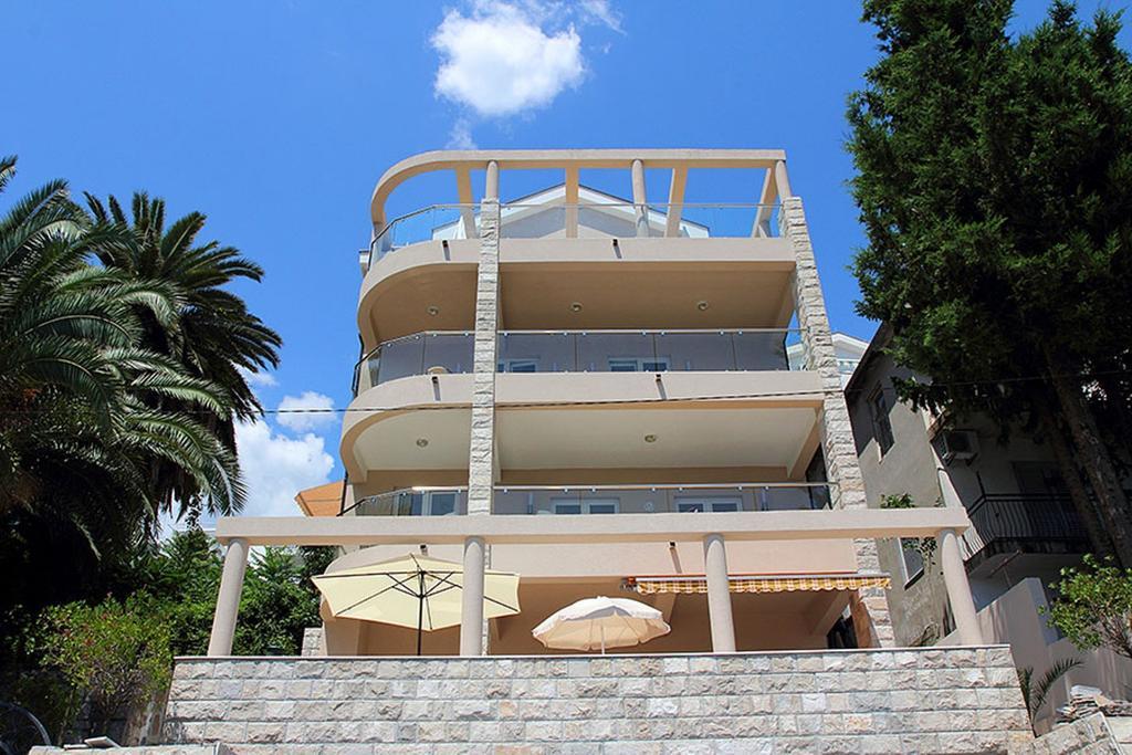 Swiss Residence Montenegro ヘルツェグ・ノヴィ エクステリア 写真